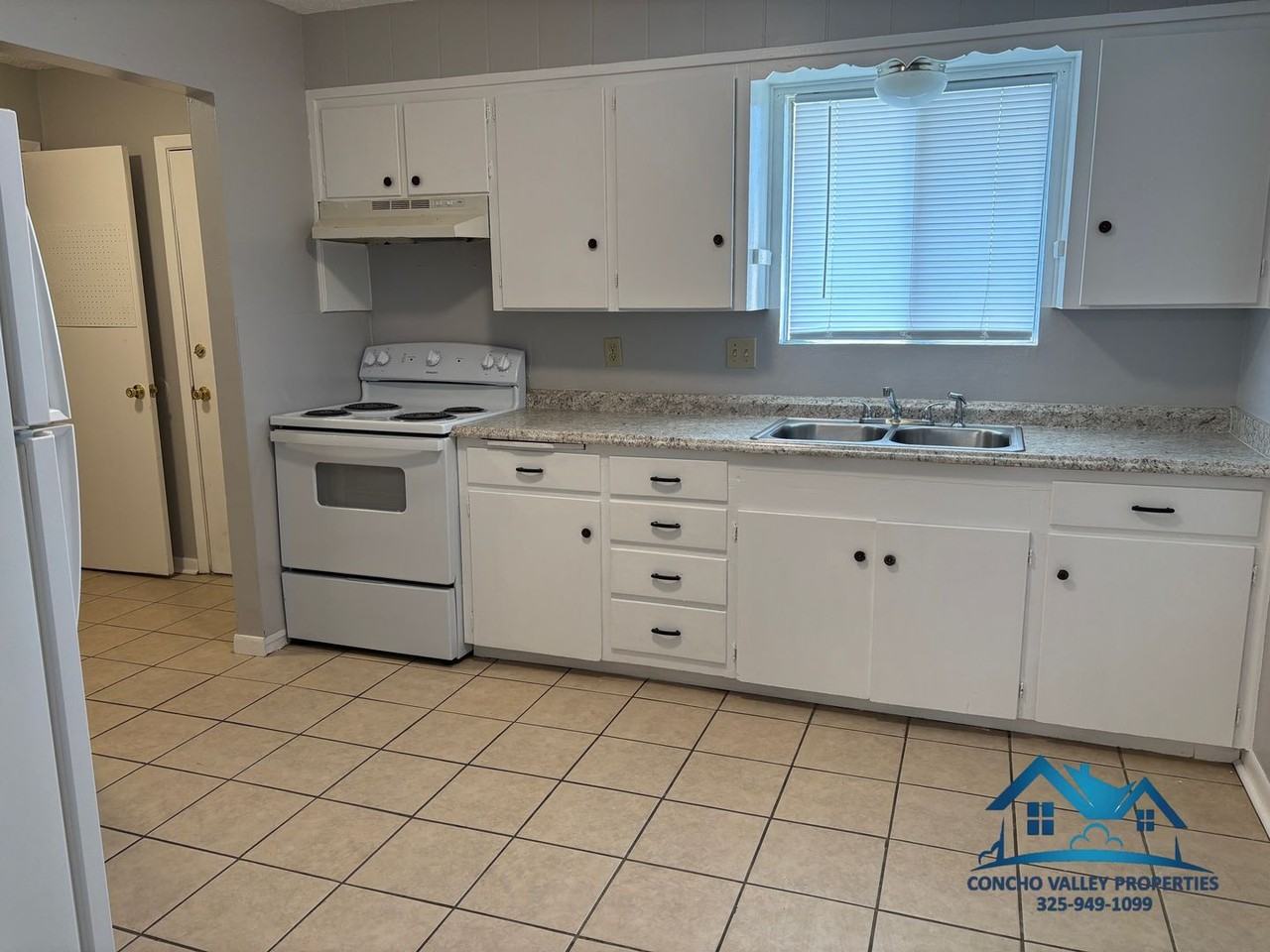 1535 Fulton St - Photo 4 of 11