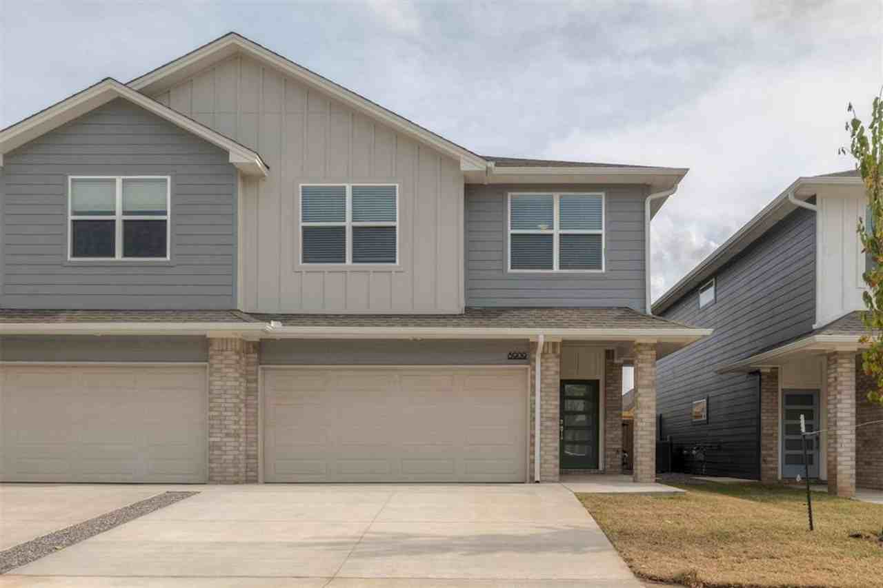 8911 Nw 109th Ln - Photo 3 of 35