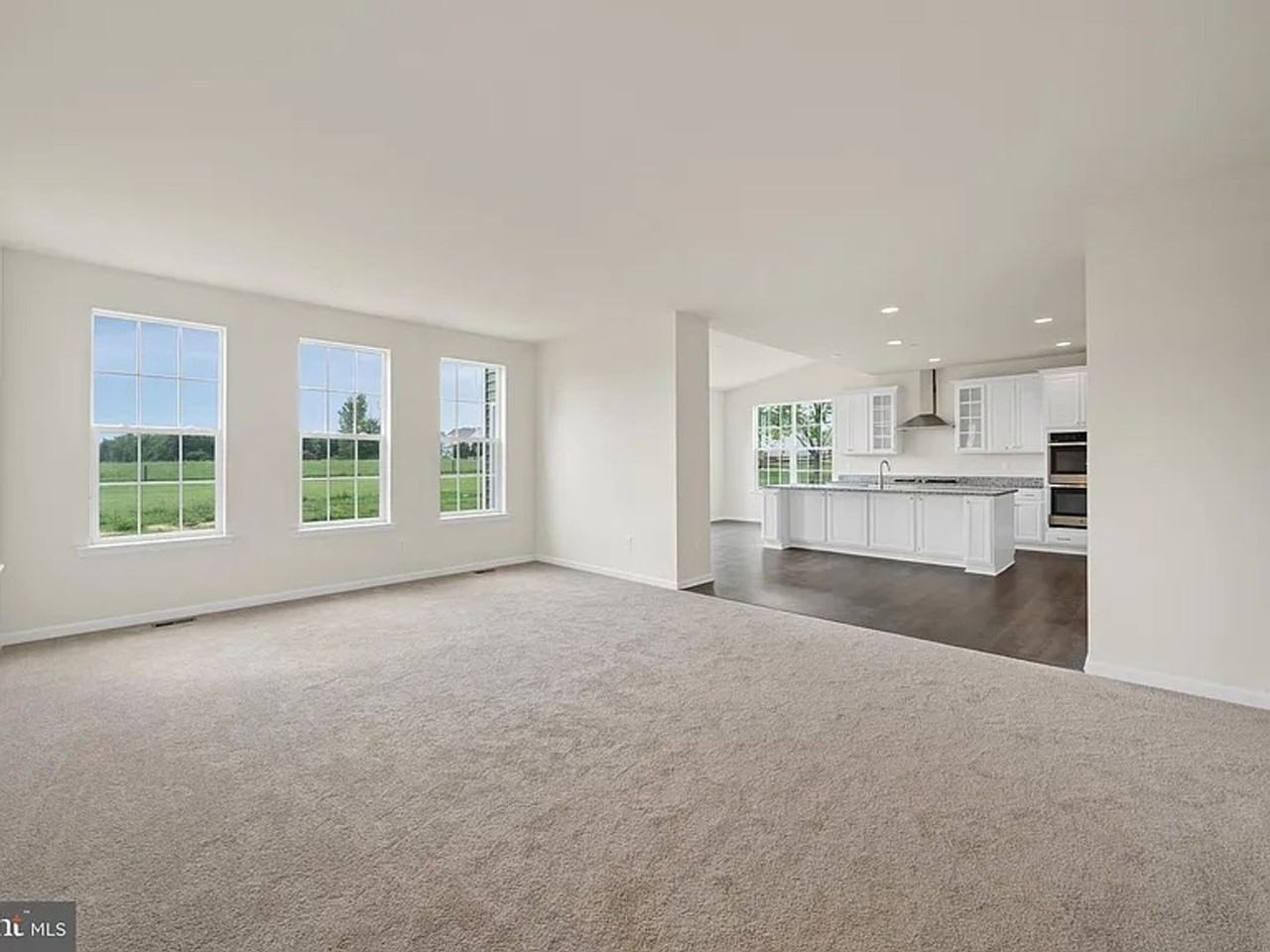 635 Corbit Dr - Photo 7 of 28