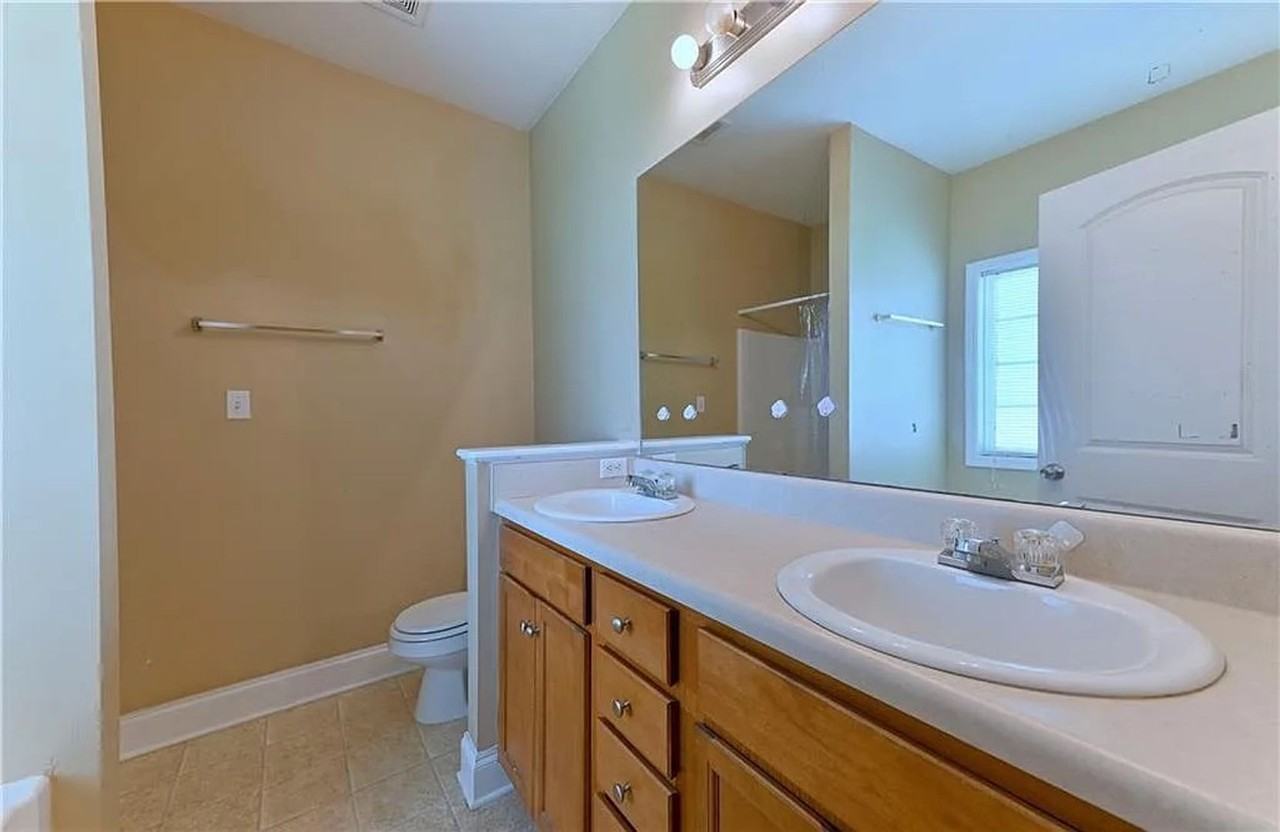 4855 Panola Ct - Photo 4 of 32