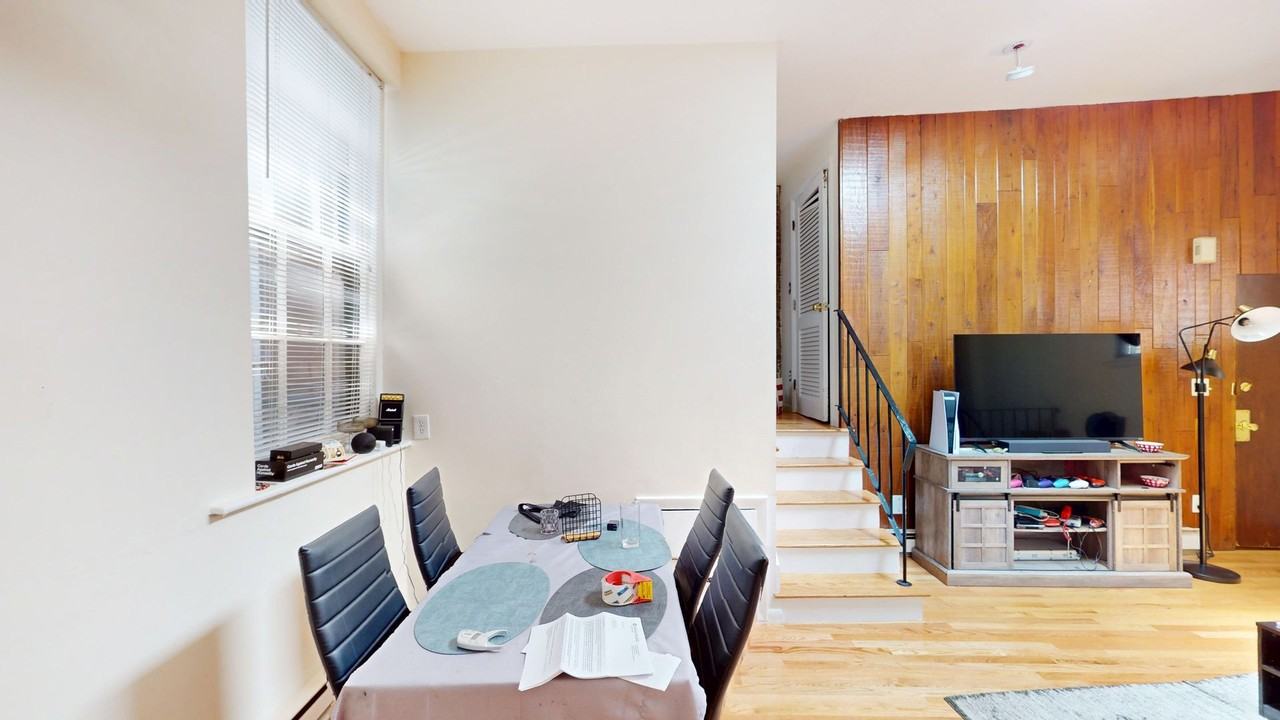 281 Marlborough St - Photo 7 of 22