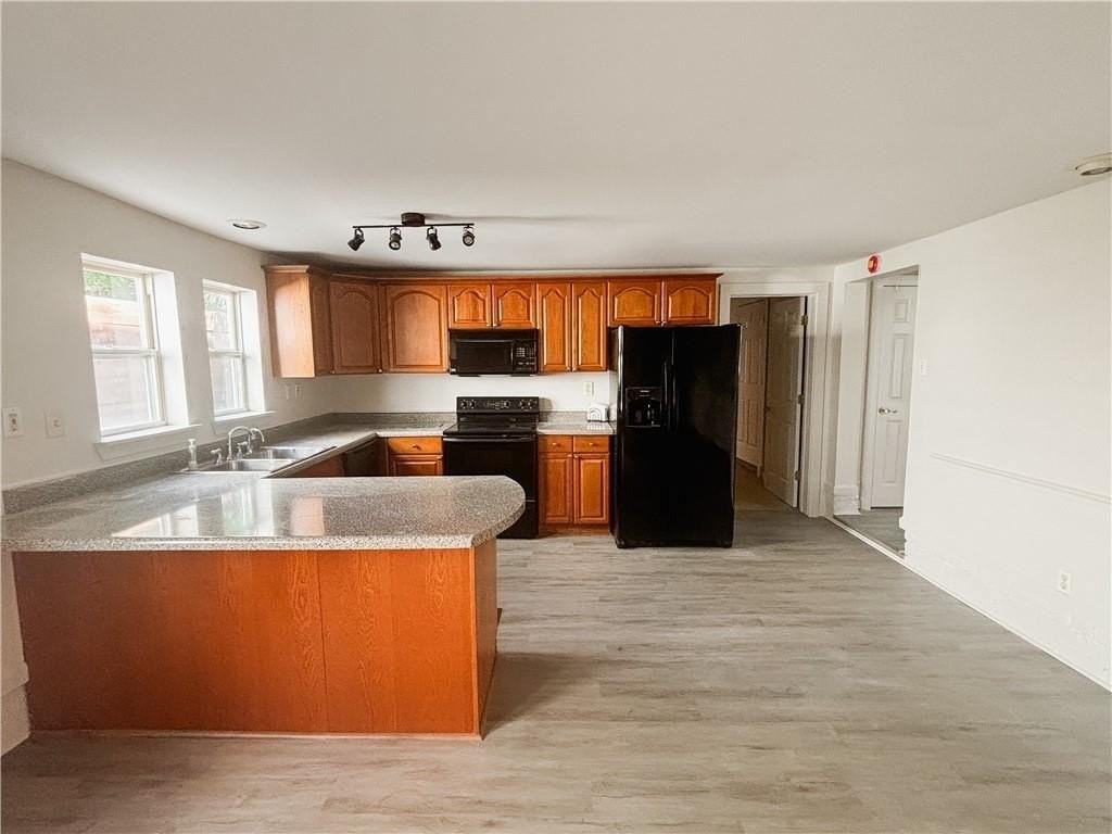 633 Patterson Dr - Photo 4 of 13