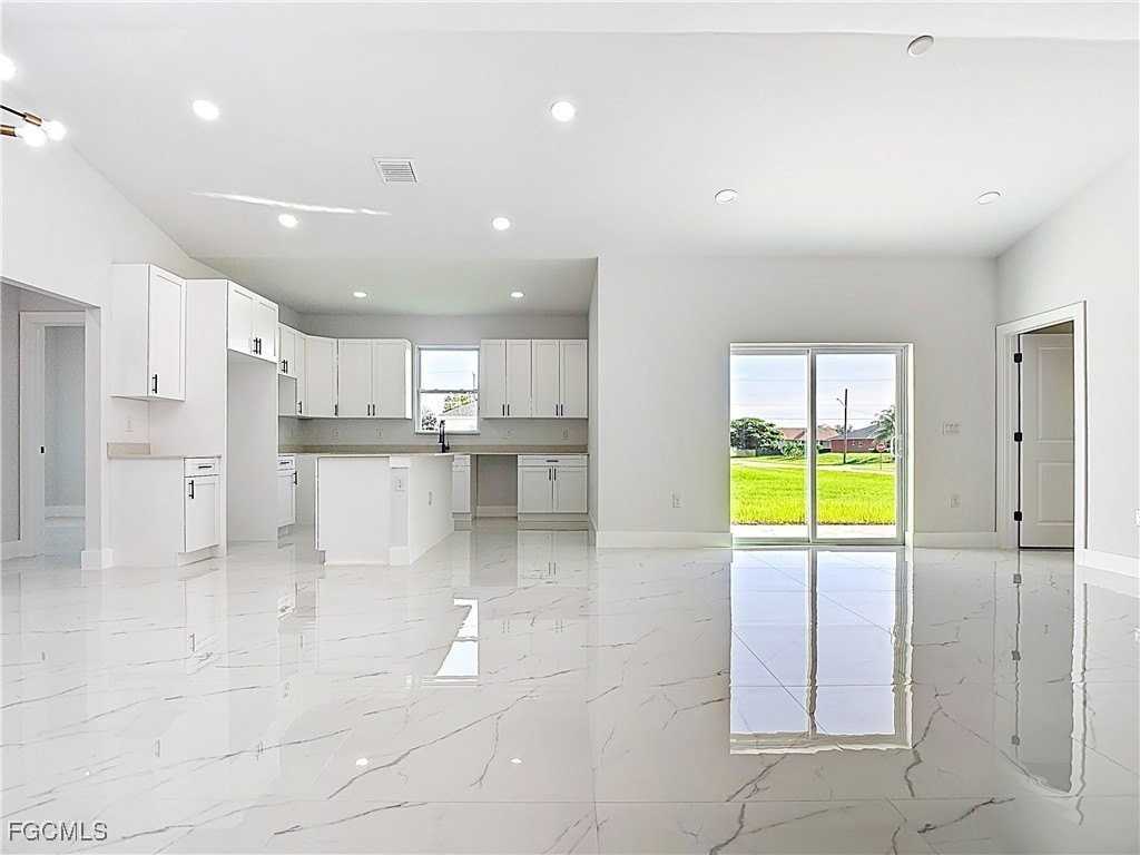 5002 Bygone St - Photo 7 of 50