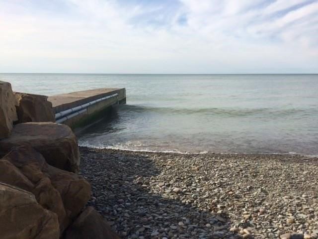 3257 Lake Front Drive - Photo 3 of 17