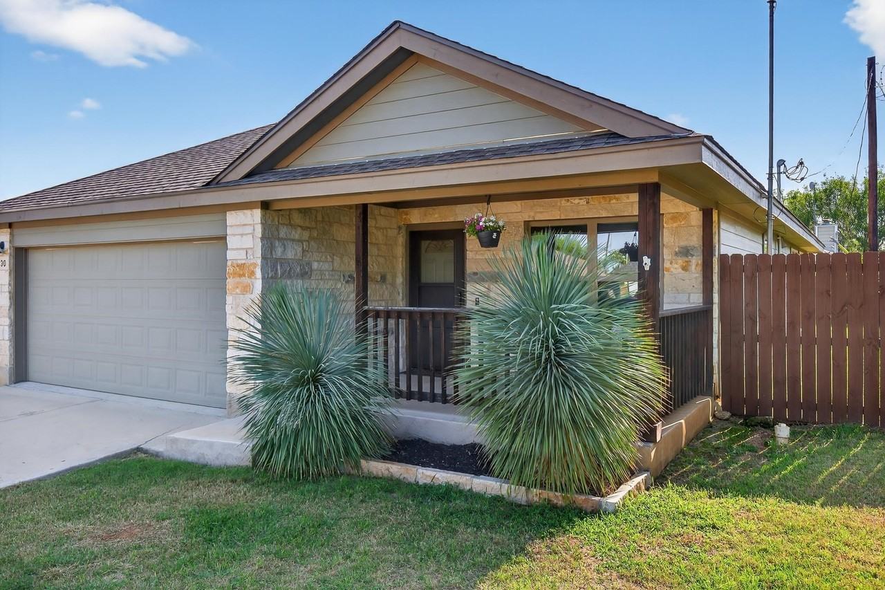 830 Cypress Ln - Photo 4 of 27