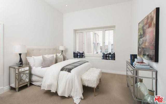 10108 Empyrean Way #304 - Photo 3 of 8