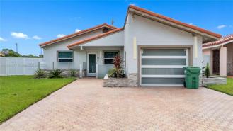 15851 Sw 108th Ave - Photo 1 of 1
