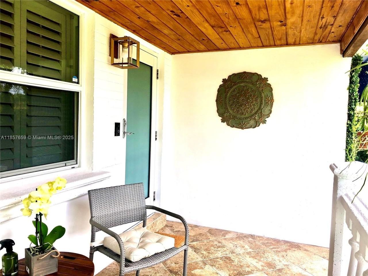 6450 Sw 19th St - Photo 2 of 42