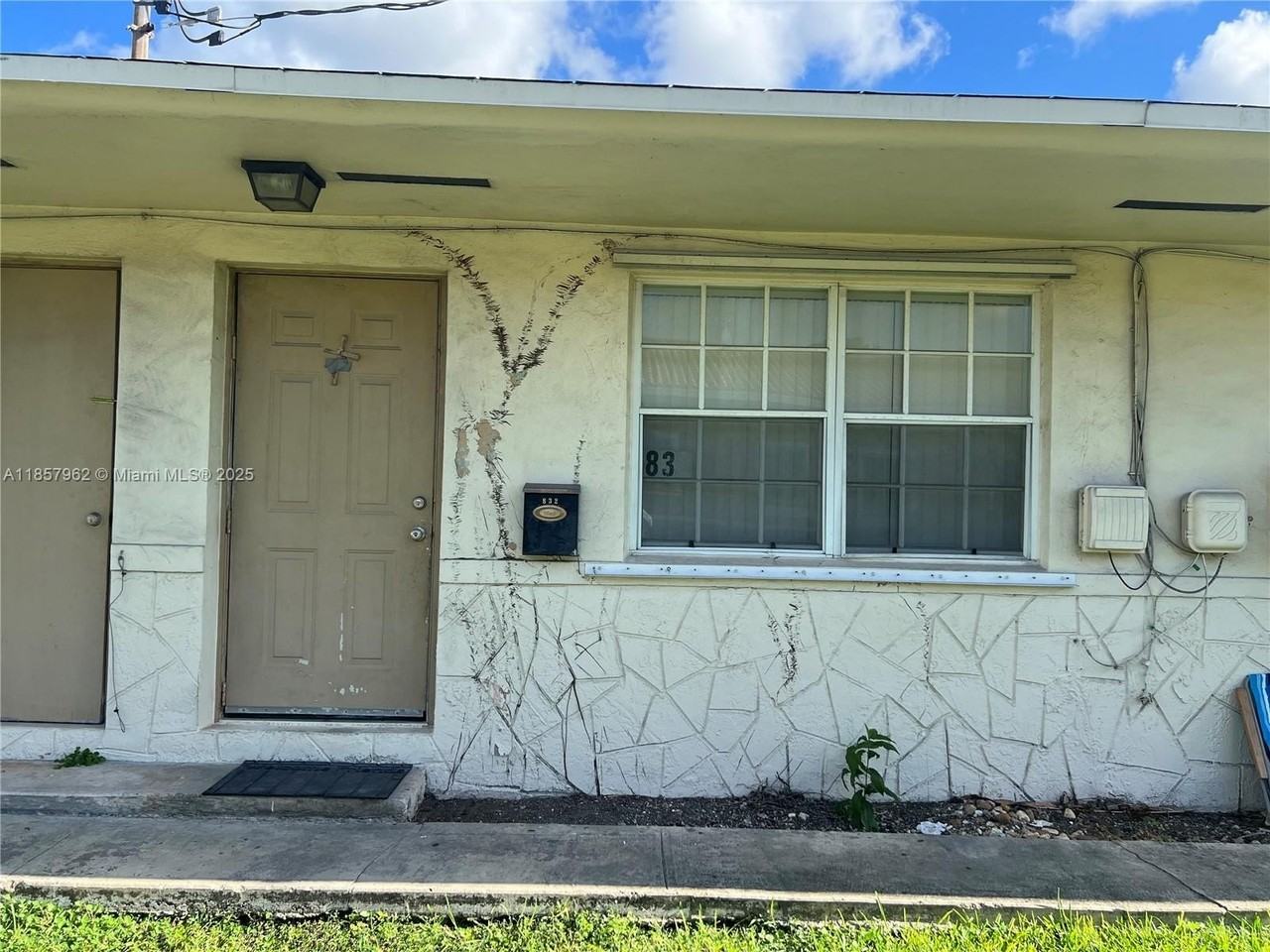 832 Northeast 5th Avenue #832 - Photo 2 of 15
