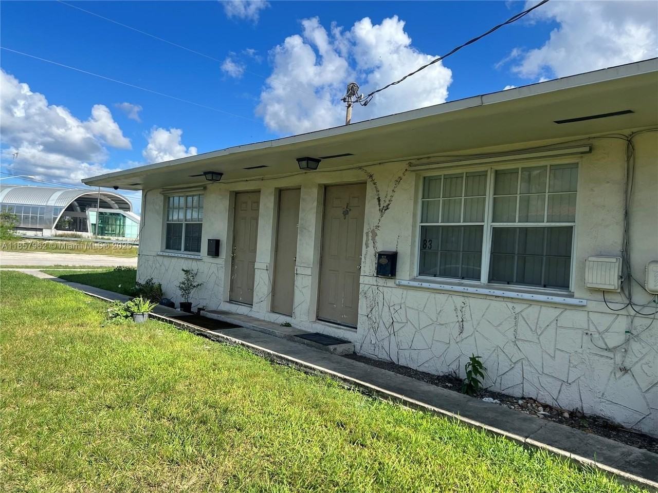 832 Northeast 5th Avenue #832 - Photo 4 of 15