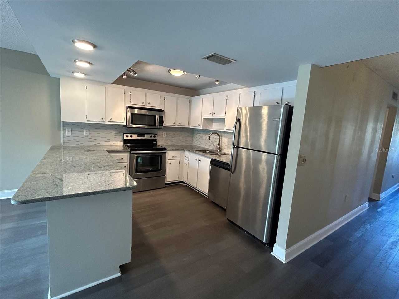 425 30th Ave W #C212 - Photo 2 of 23