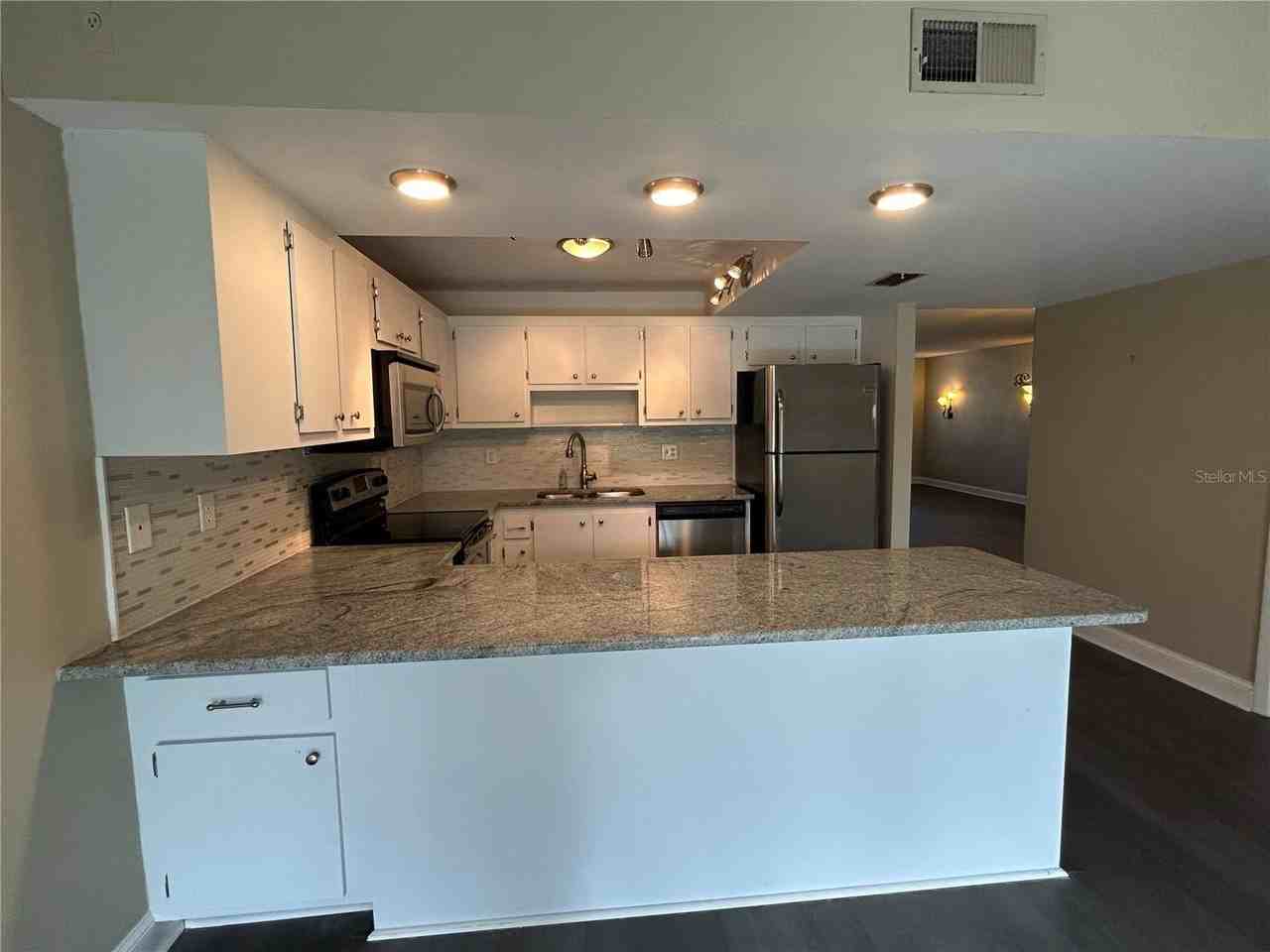 425 30th Ave W #C212 - Photo 4 of 23