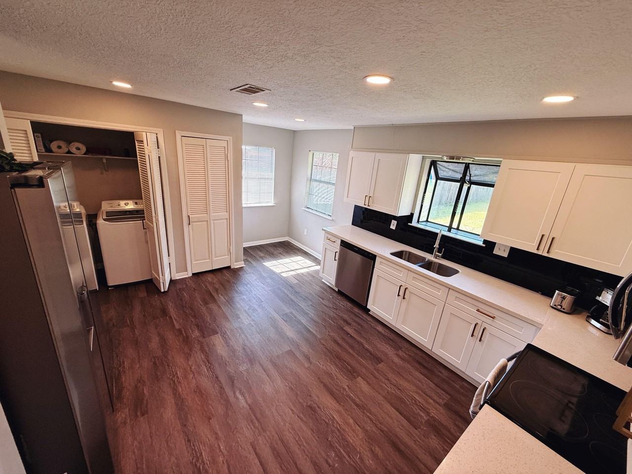 Click Drive - Photo 4 of 6