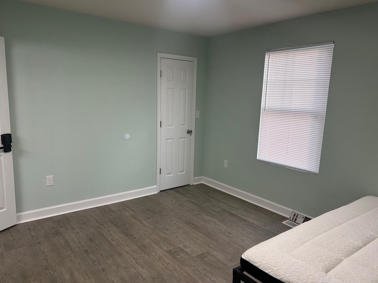 Hinton St - Photo 3 of 7