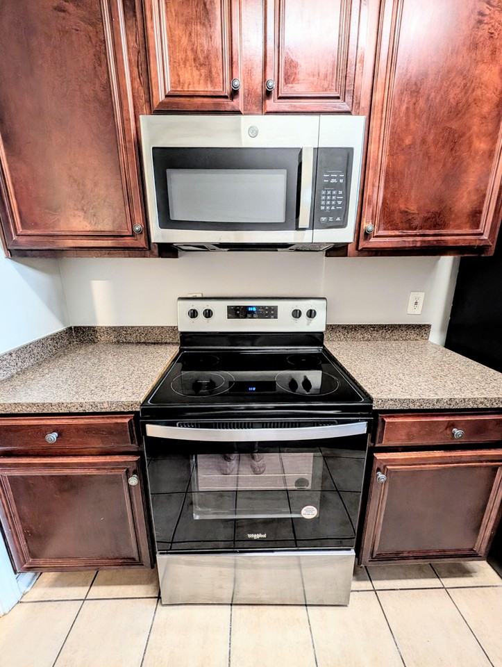 Sims St Sw - Photo 2 of 7