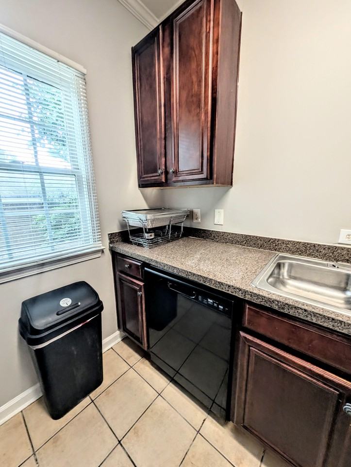 Sims St Sw - Photo 3 of 7