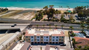 featured image of 1523 Doheny Way