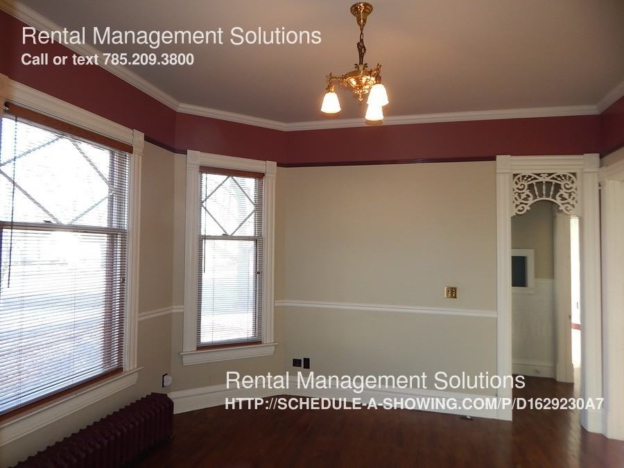 435 SW Buchanan St - Photo 3 of 21