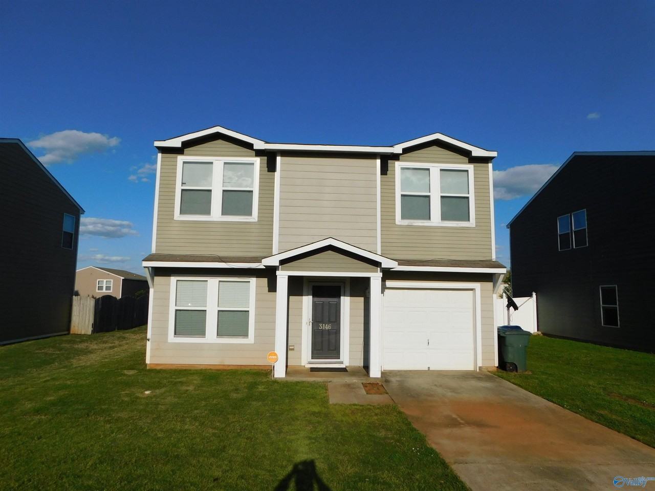 3146 Castlecreek Drive Southwest - Photo 2 of 29