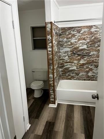 1008 Robinson Ave - Photo 6 of 9