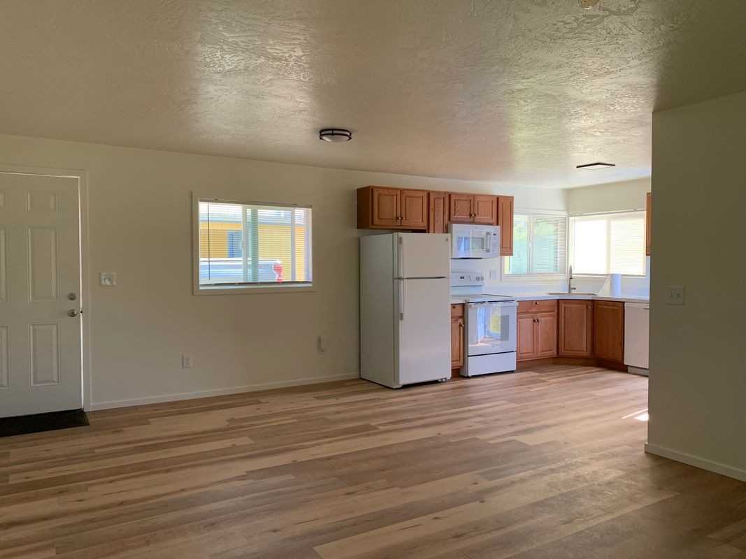 328B Olive St - Photo 3 of 8