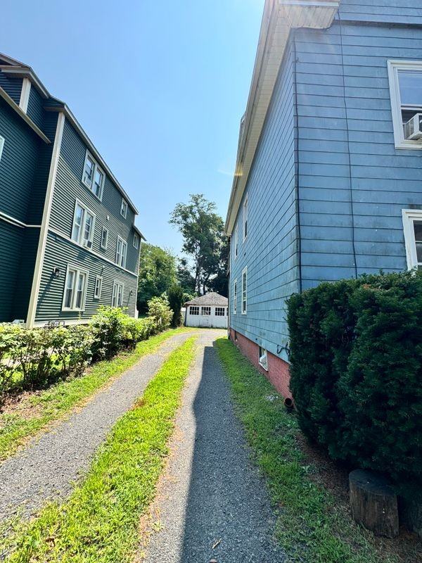 10 Valley St - Photo 2 of 12