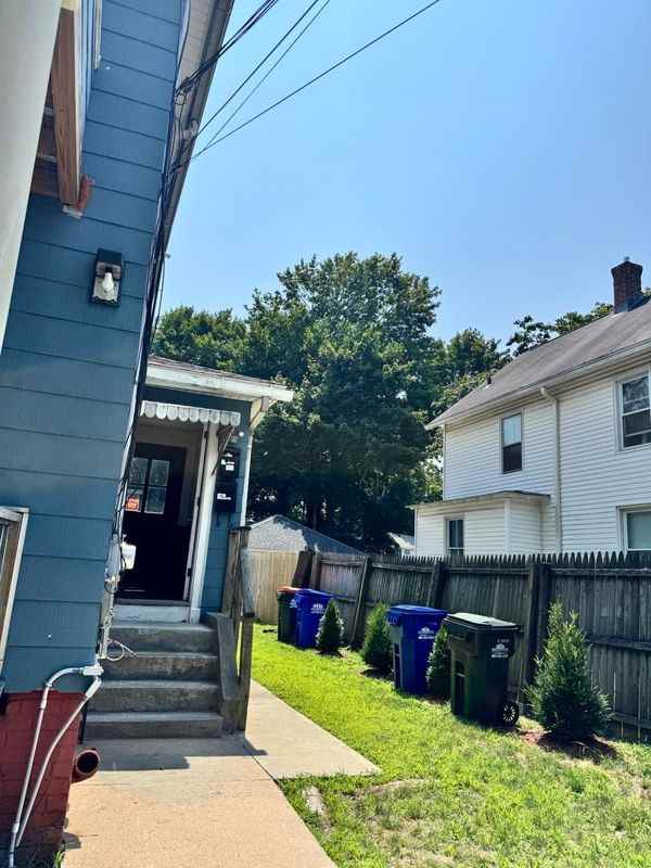 10 Valley St - Photo 3 of 12