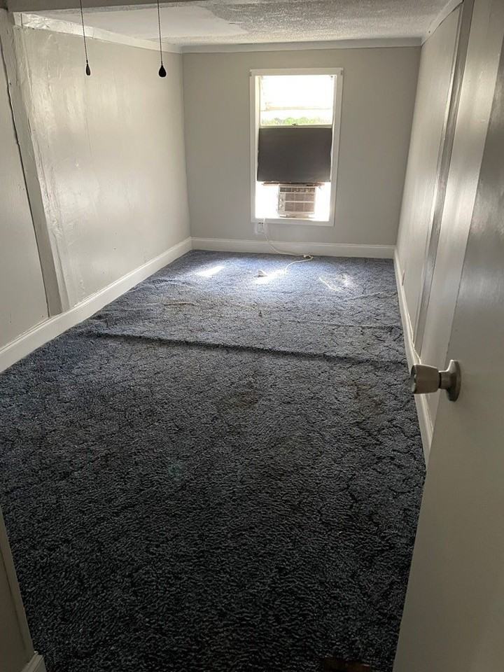 216 Morgan St - Photo 6 of 8