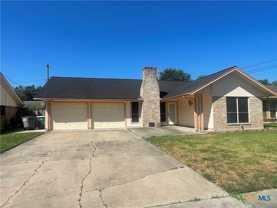 301 Richmond Dr - Photo 1 of 1
