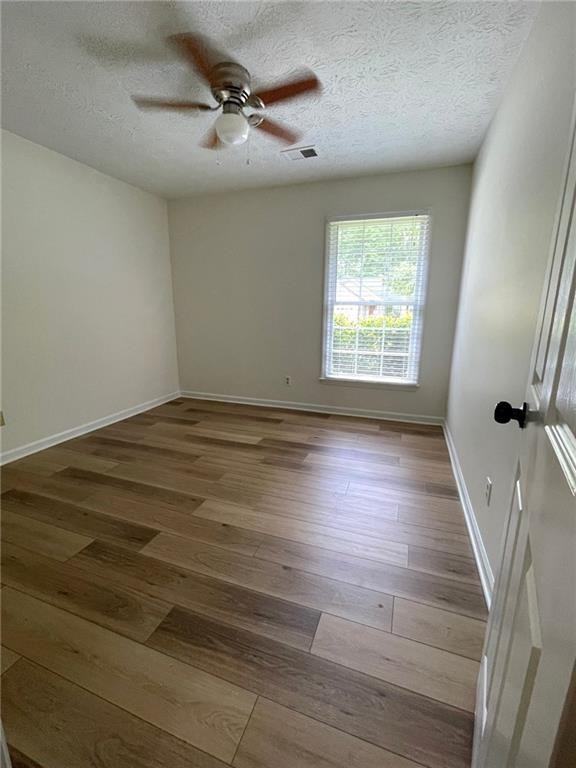 4630 Hampton Square Dr - Photo 2 of 12