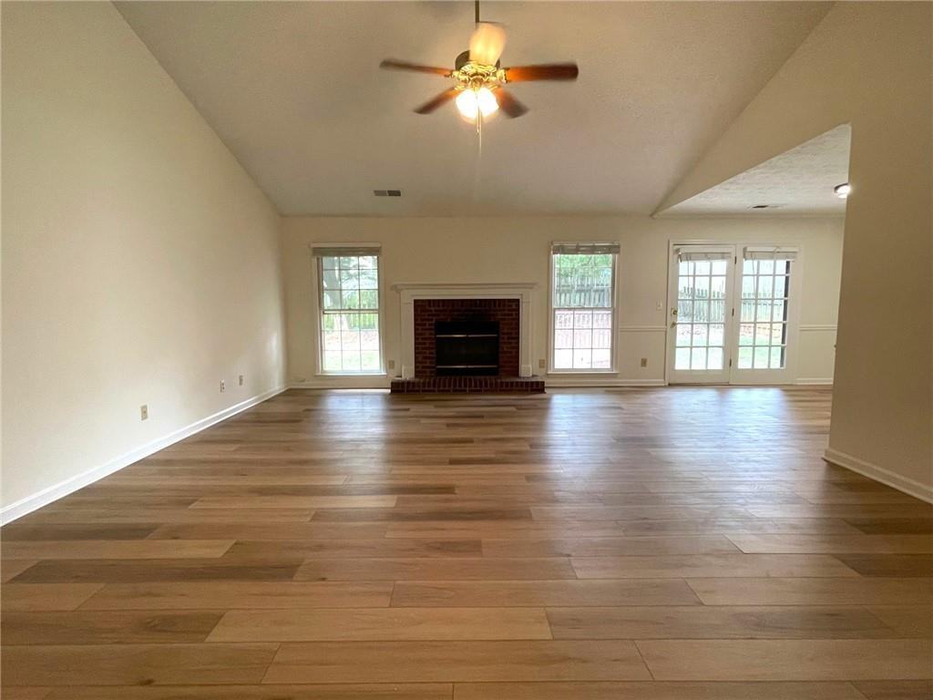 4630 Hampton Square Dr - Photo 5 of 12