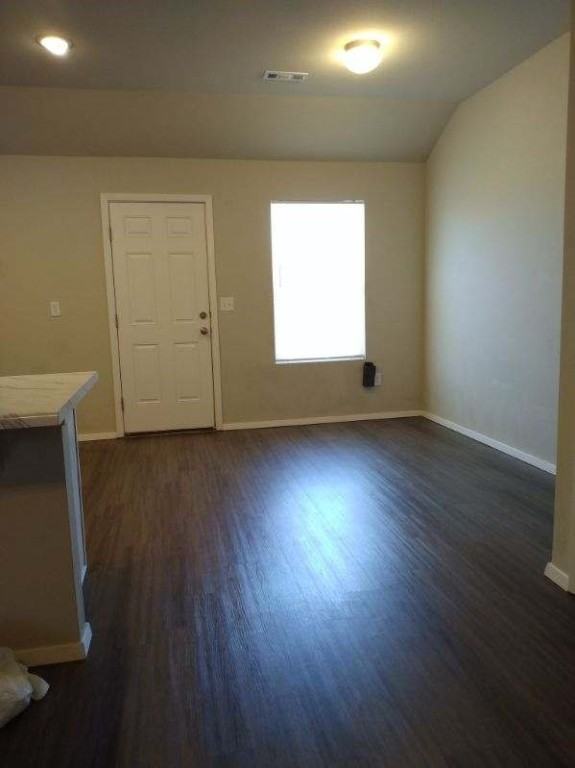 1505 S Corsac St - Photo 2 of 9