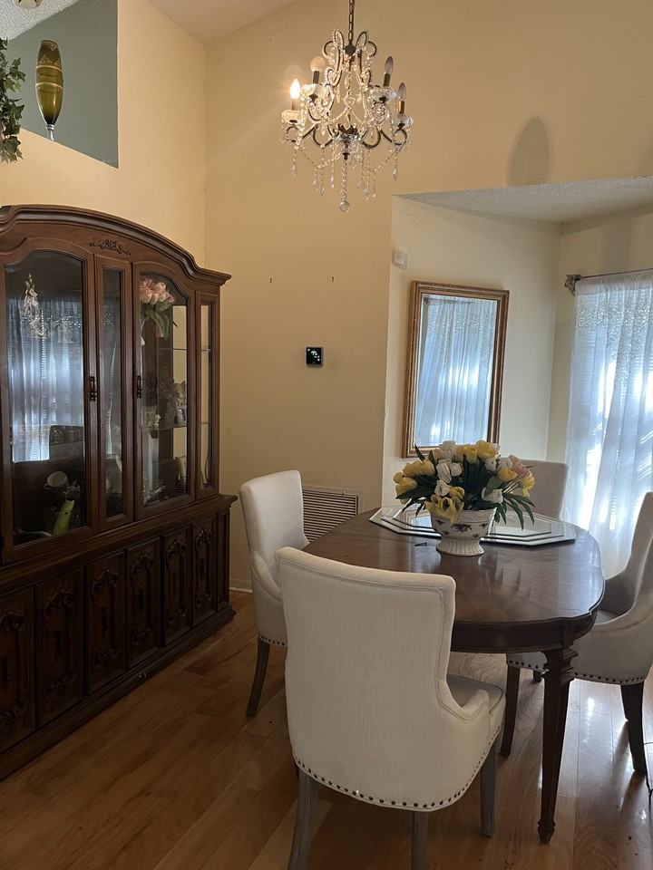 2930 Shannon Cir - Photo 4 of 9