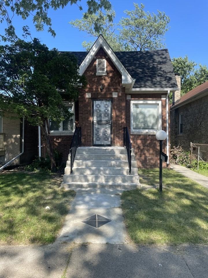 10015 S Princeton Ave