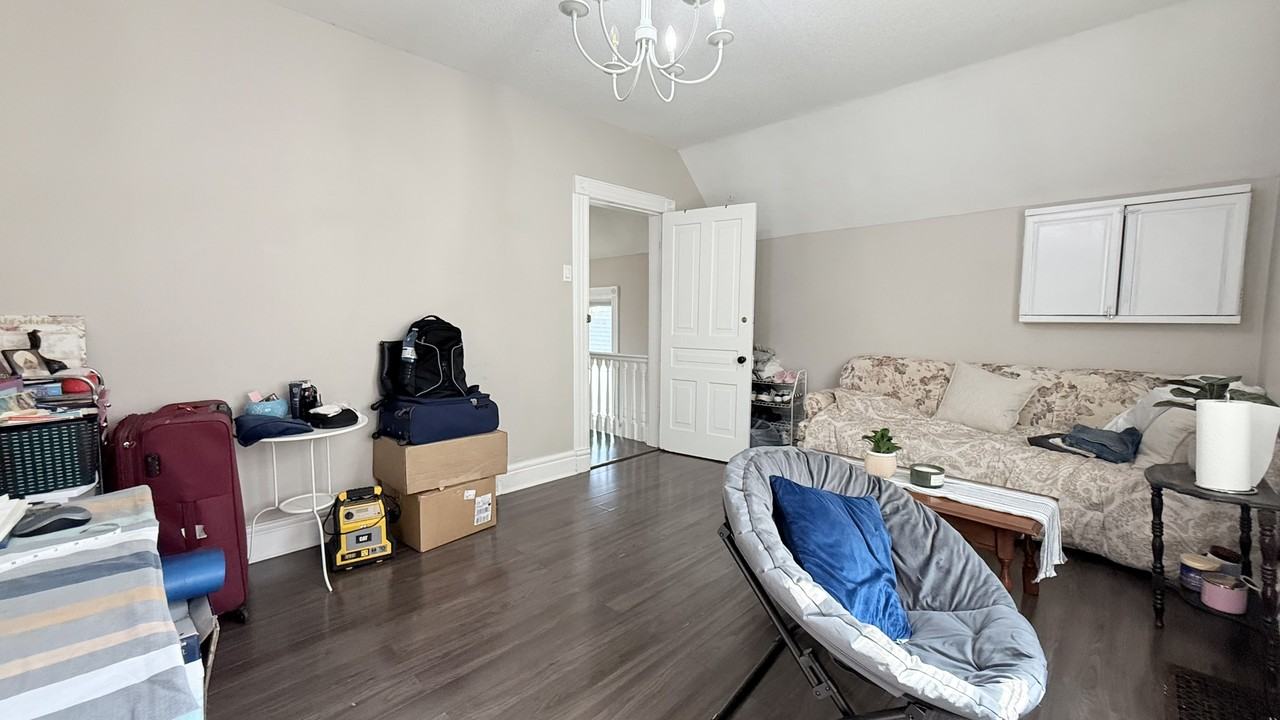 91 Becher St Uppr - Photo 7 of 9