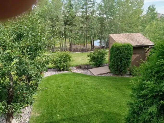 1816 37c Ave Nw - Photo 2 of 15