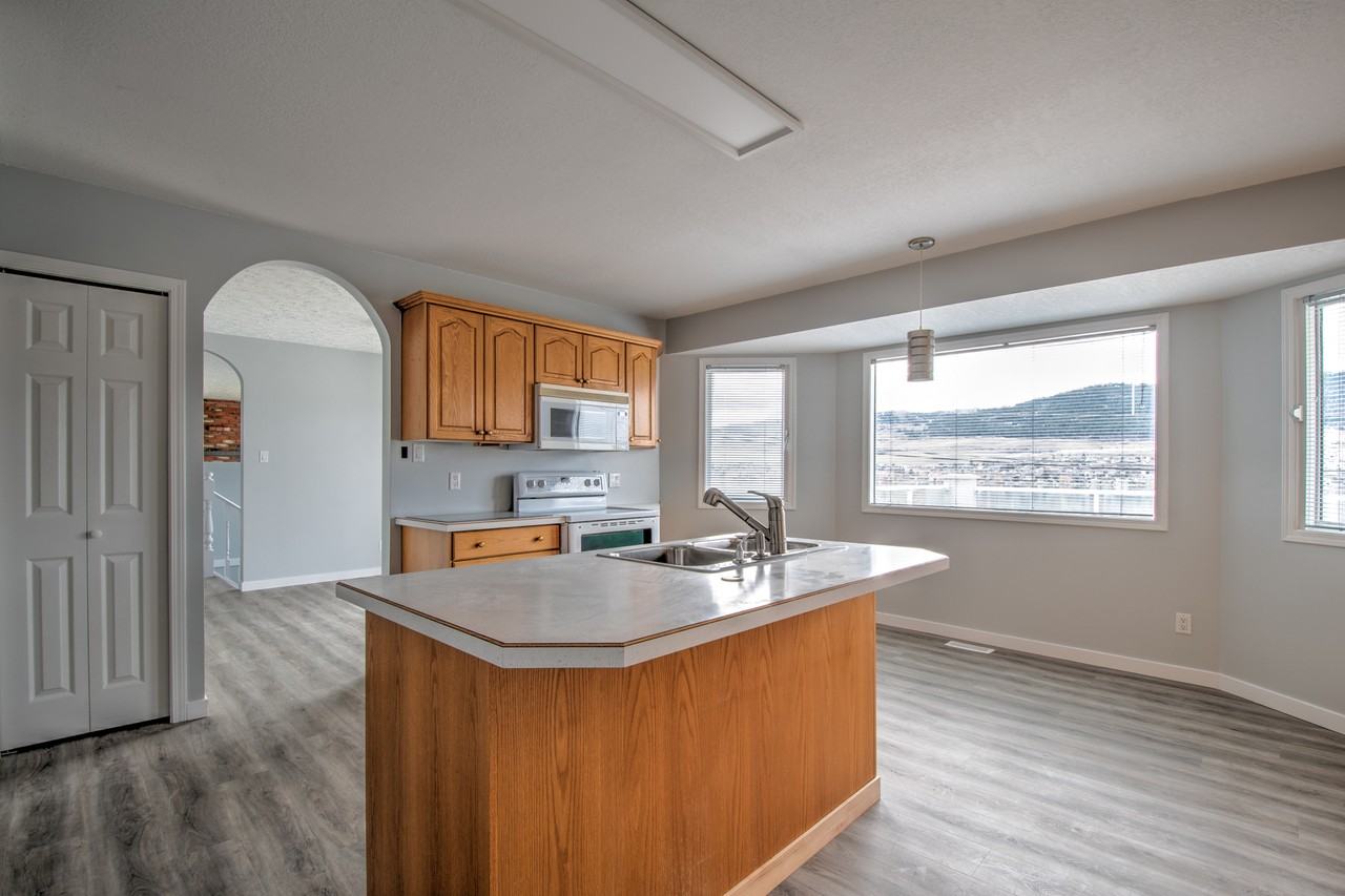 7421 Tronson Rd Uppr #SFH - Photo 3 of 18