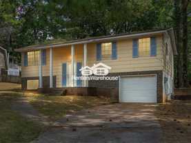 2321 Stonewood Dr - Photo 1 of 1