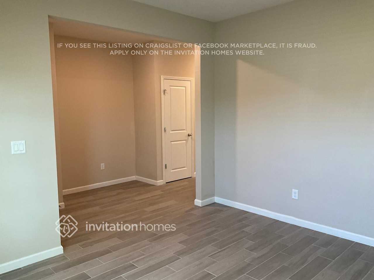 11286 Oyster Creek Road - Photo 3 of 26