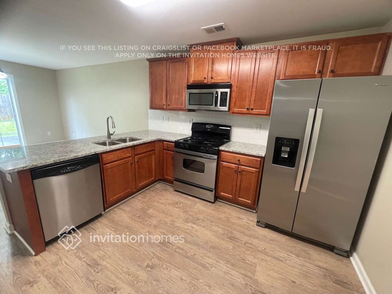377 Highland Falls Dr - Photo 4 of 13