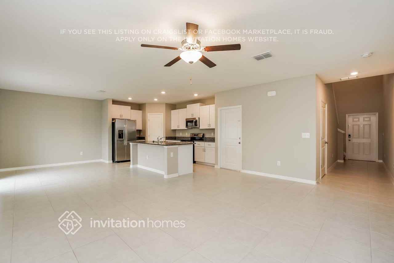 2342 Jungle Drive - Photo 4 of 18