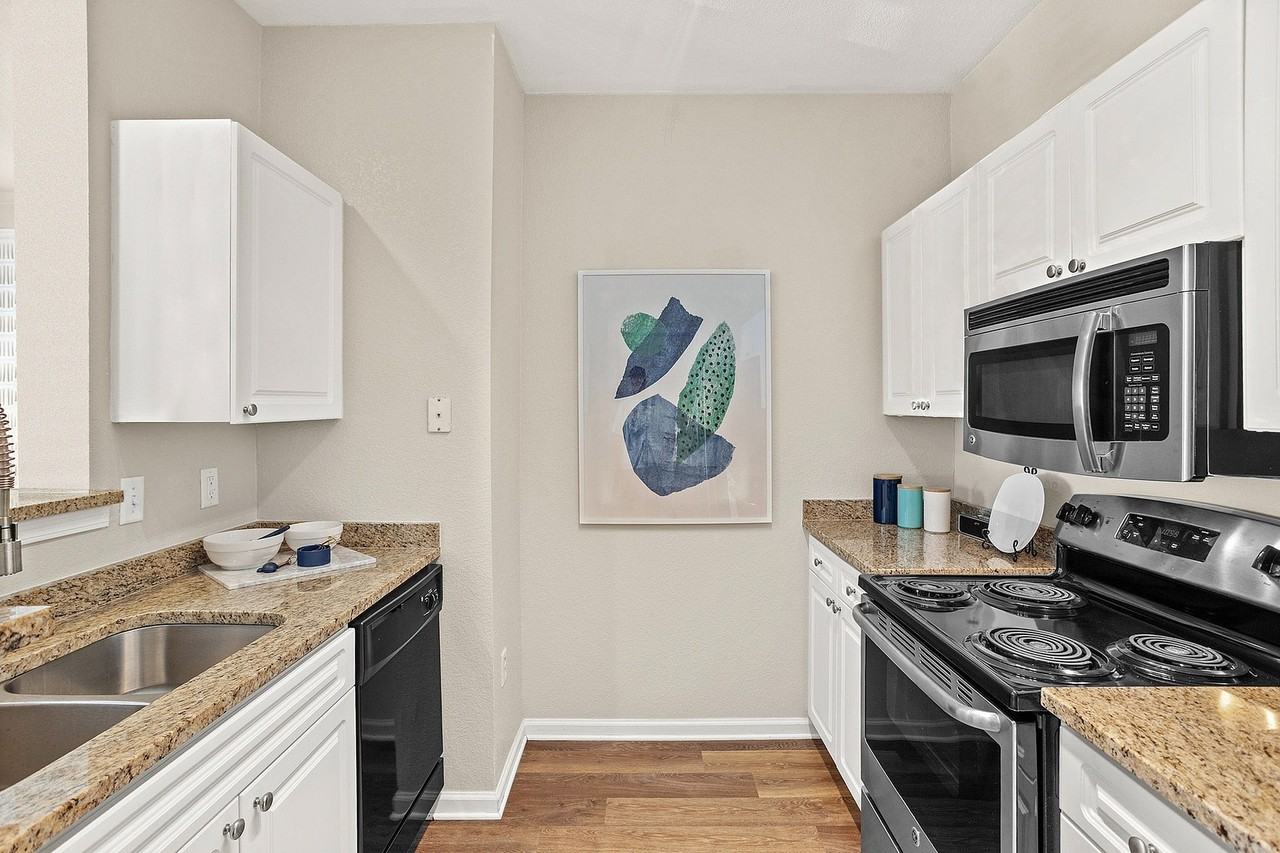 Hideaway at Greenbrier - Photo 5 of 50