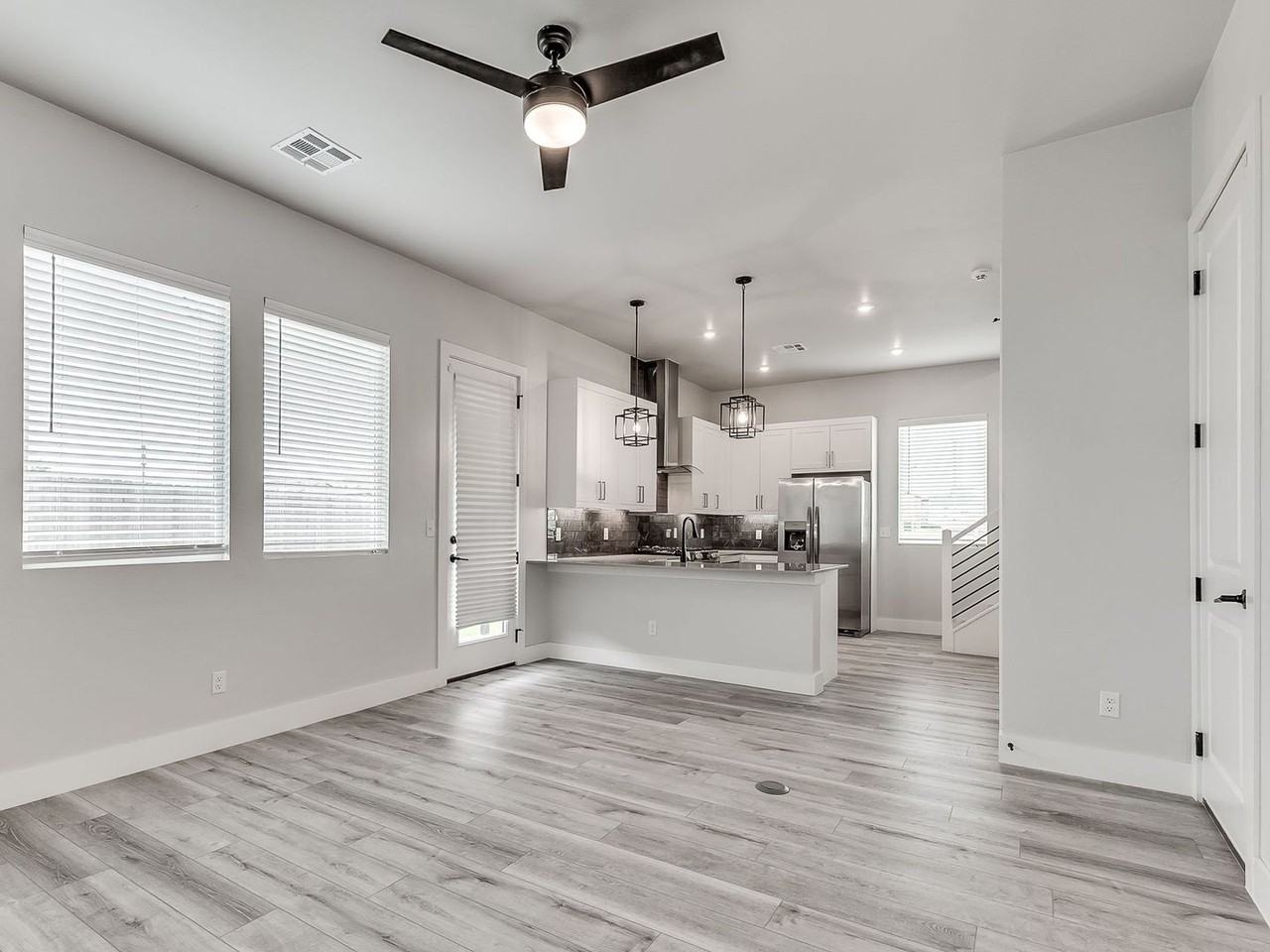 132nd Pl - Photo 6 of 48