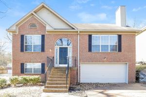 featured image of 401 Newberry Ct