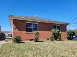 featured image of 1315 N Elm St