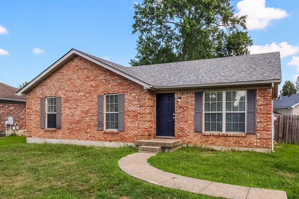 195 Tara Cir - Photo 3 of 16