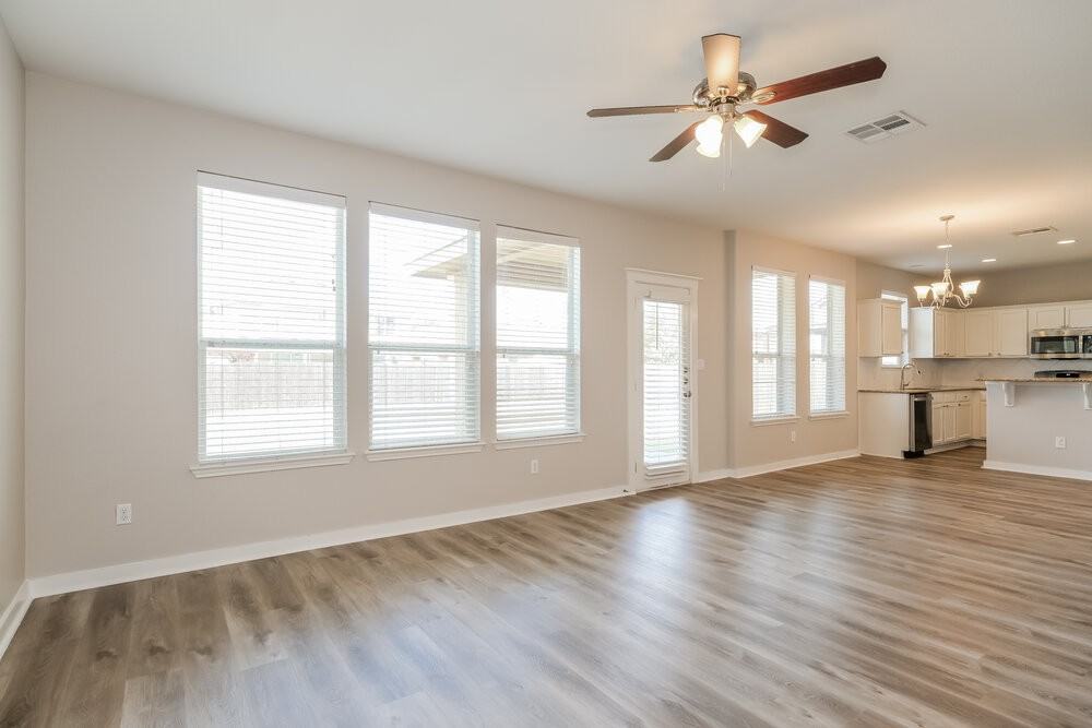 603 Irvin Dr - Photo 4 of 19