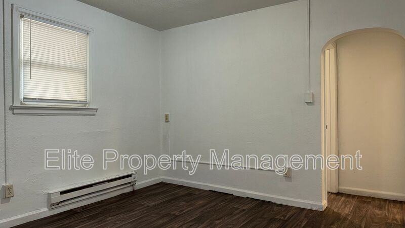 200 W Arroyo Ave #B - Photo 4 of 15