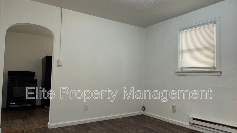 200 W Arroyo Ave #B - Photo 5 of 15