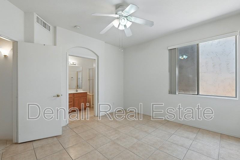 17934 W Deneen Way - Photo 7 of 29